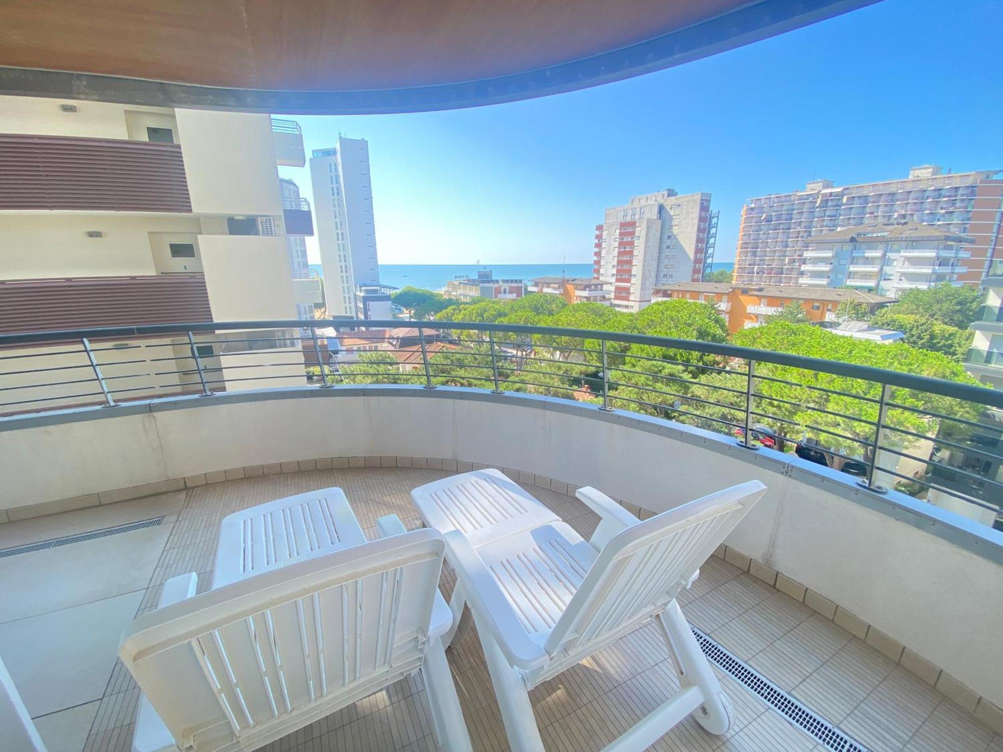 Torre Argonavis Apartment Линяно Сабиадоро Екстериор снимка