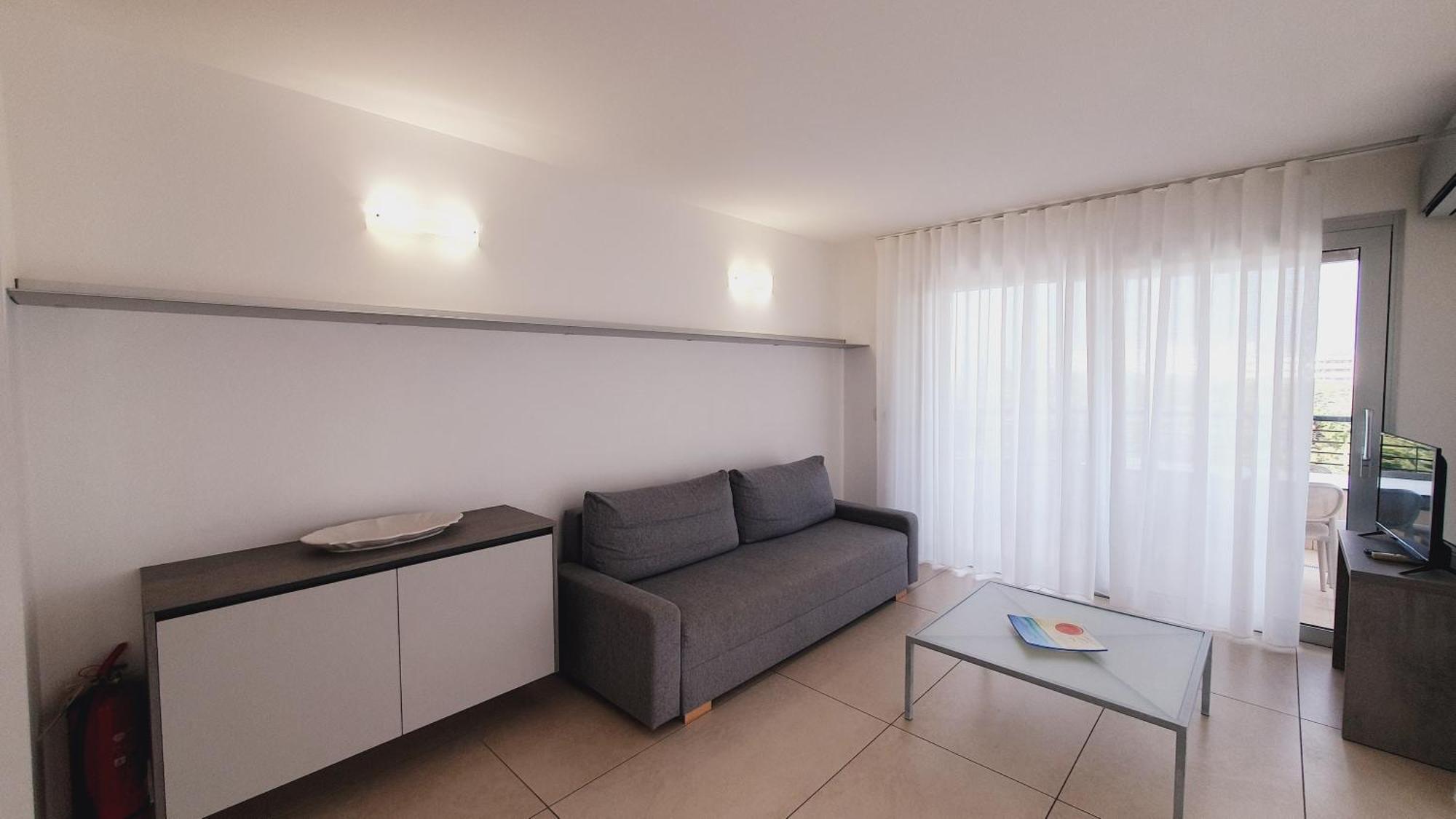 Torre Argonavis Apartment Линяно Сабиадоро Екстериор снимка