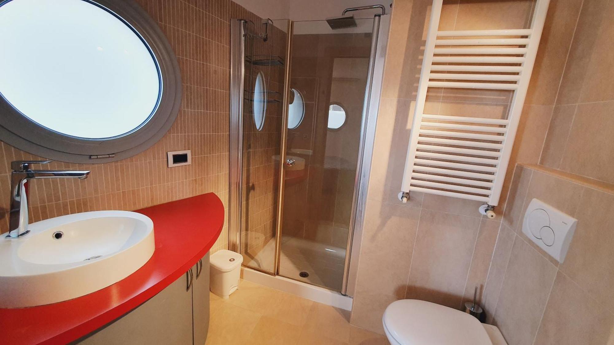Torre Argonavis Apartment Линяно Сабиадоро Екстериор снимка